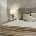Lux Apartament *
